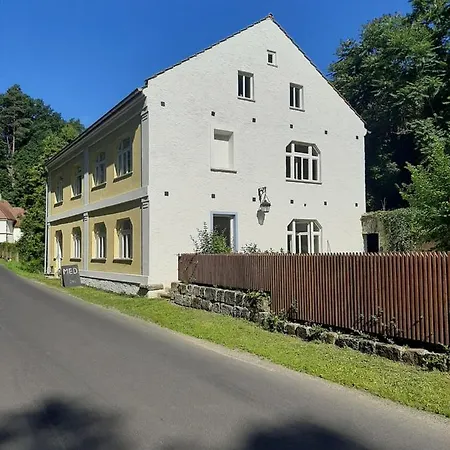 Villa U Studánky *